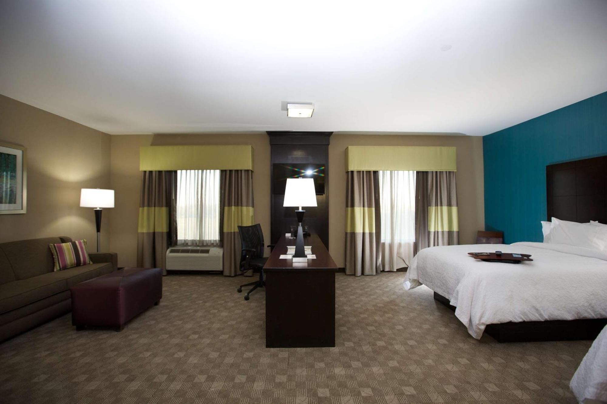 Hampton Inn And Suites Missouri City Exterior photo
